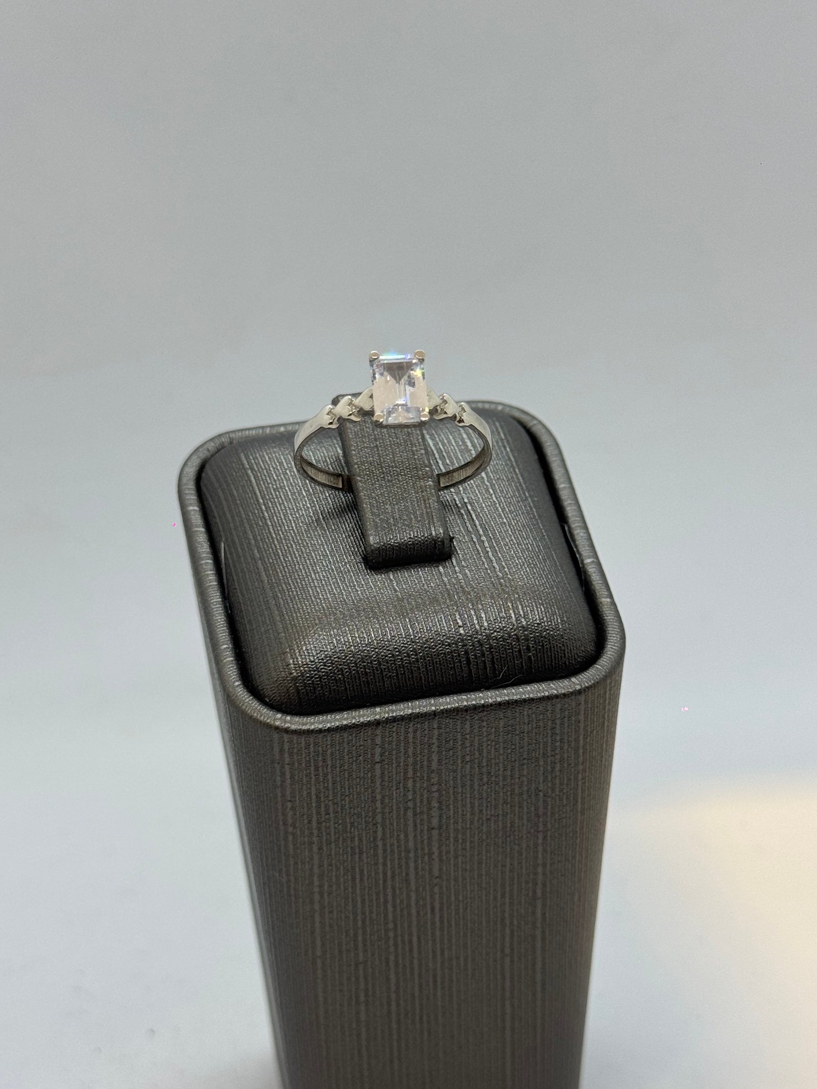 1.53 Gram 14 Ayar Tektaş Yüzük